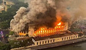 Fire destroys historic Philippine post office building 2 Fire destroys historic Philippine post office building