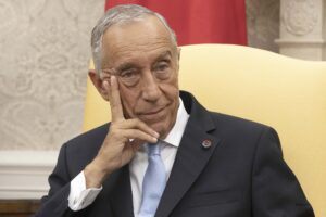 Portugal president signs law legalising euthanasia 2 https://barisal.glive24.com/%e0%a6%aa%e0%a7%8d%e0%a6%b0%e0%a6%b8%e0%a7%8d%e0%a6%a4%e0%a6%be%e0%a6%ac%e0%a6%95%e0%a6%be%e0%a6%b0%e0%a7%80%e0%a6%b0-%e0%a6%ae%e0%a7%83%e0%a6%a4%e0%a7%8d%e0%a6%af%e0%a7%81/