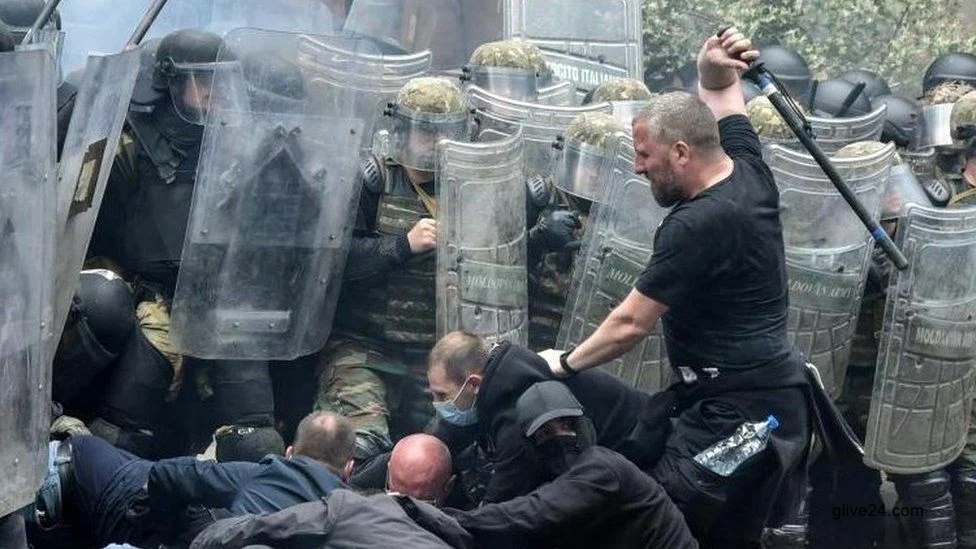 US suspends Kosovo from exercises after clashes with Serbs