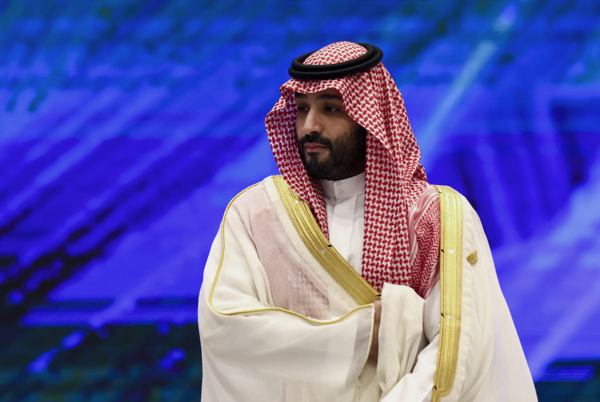 Saudi prince says working to contain Israel-Gaza fighting